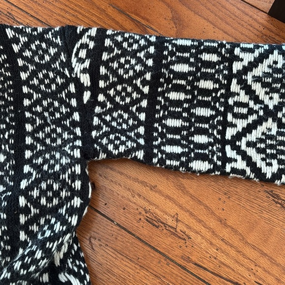 Velvet by Graham & Spencer Cardigan Sweater Women’s Black Ivory Coatigan Size ML - Picture 8 of 11